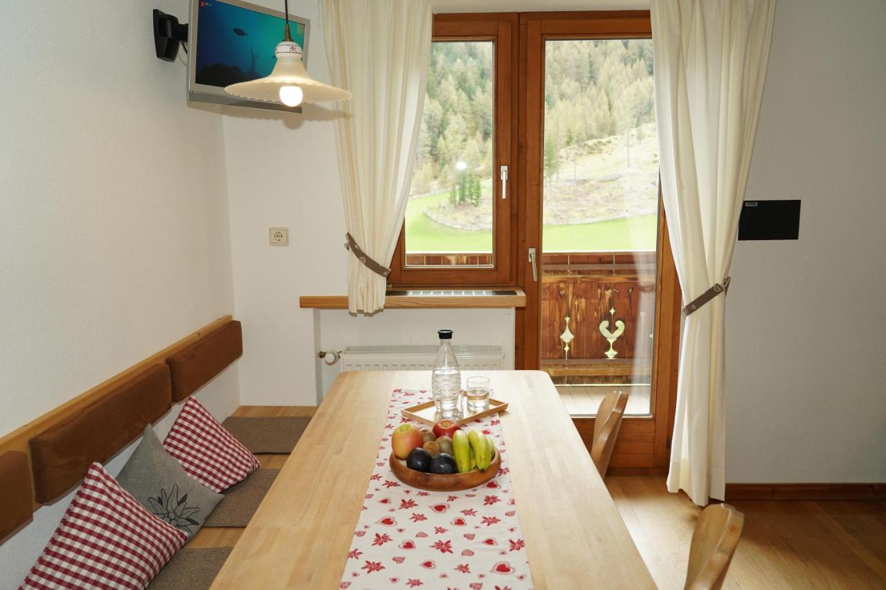 Villa Sesvennahof à Malles Venosta Extérieur photo